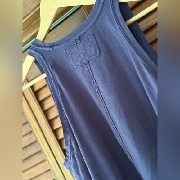 Hialeah Tee NWOT deep seas - Picture 6 of 6